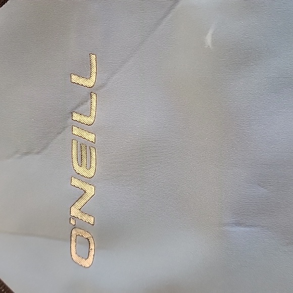 O'Neill Light Blue and Black Wetsuit Top 4t - Picture 7 of 7